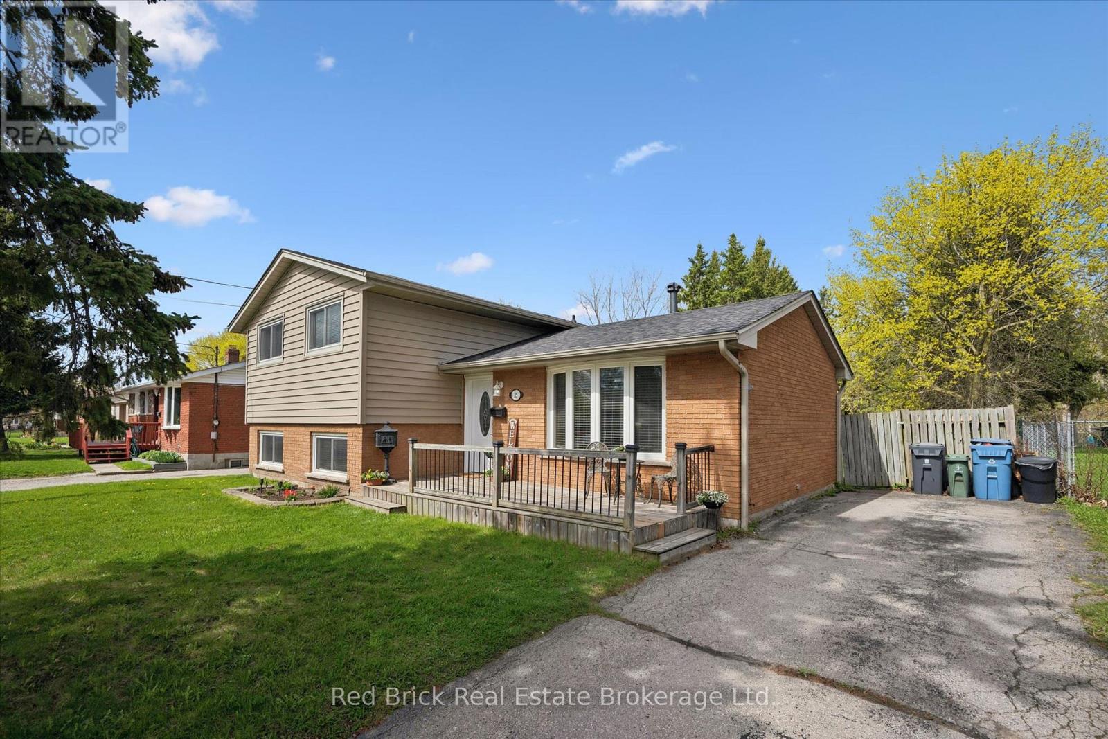 25 Hastings Boulevard, Guelph, Ontario  N1E 4G3 - Photo 2 - X13067430