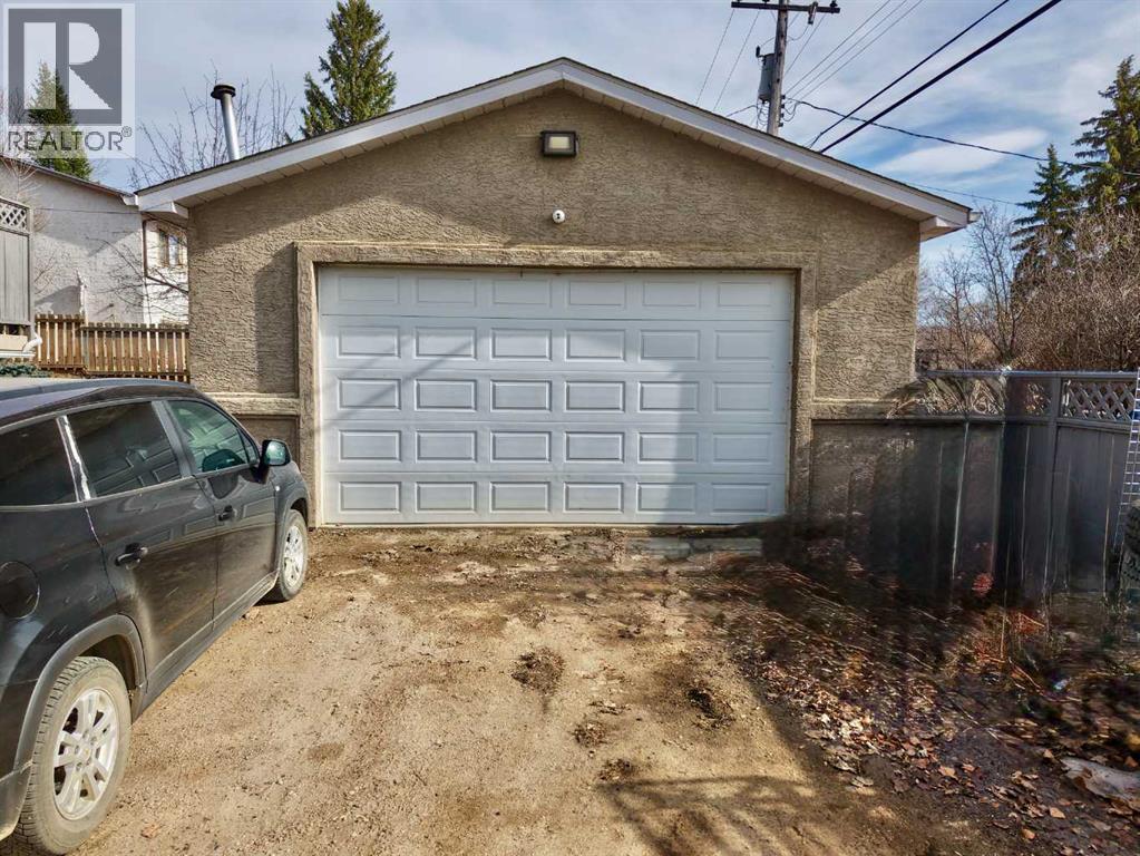 10702 101 Street, Peace River, Alberta  T8S 1L1 - Photo 9 - A2306969