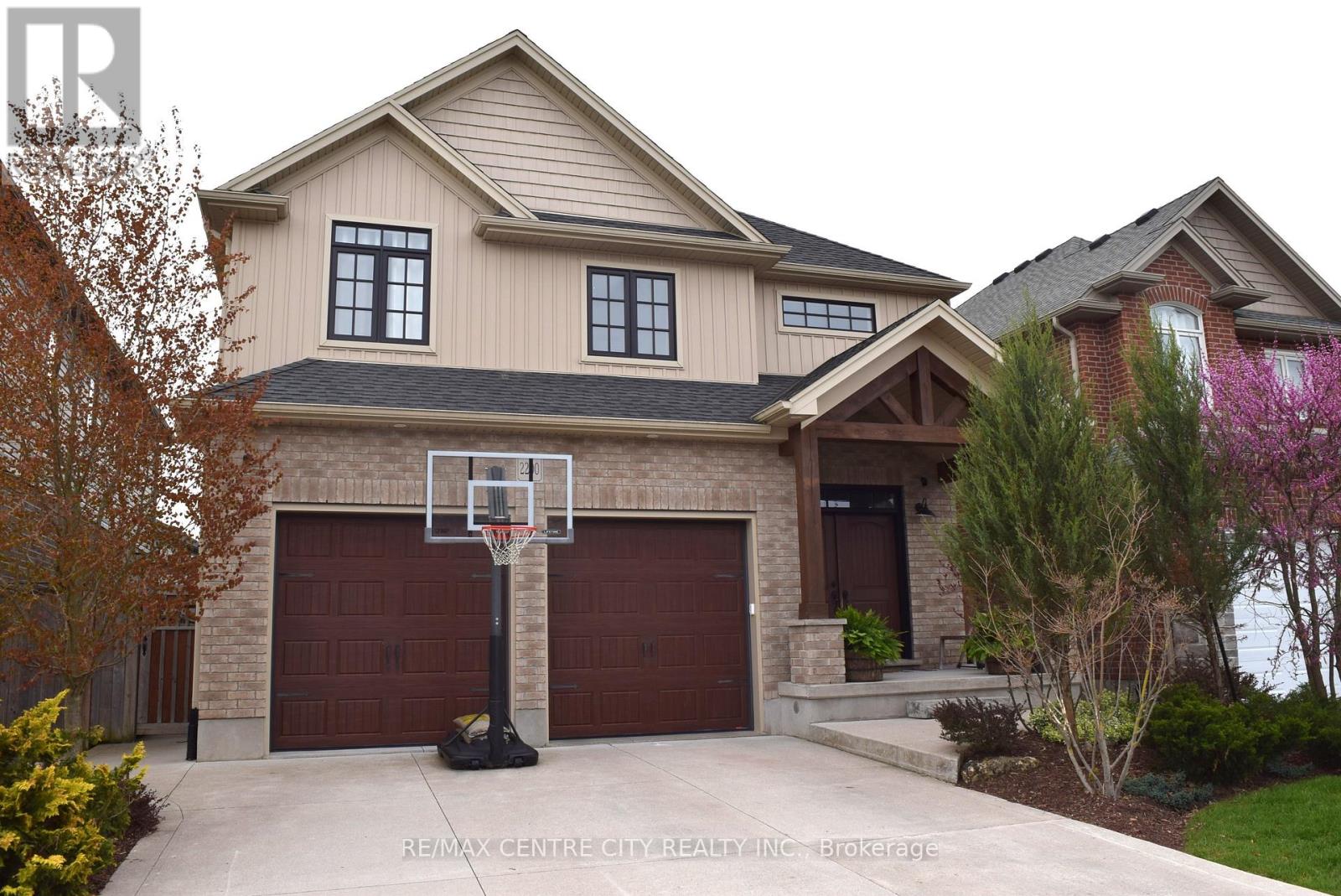 2200 SPRINGRIDGE DRIVE, London North, Ontario