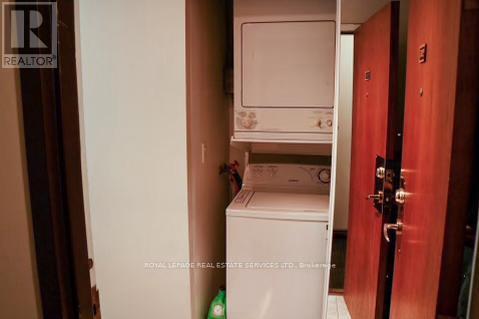 302 - 135 Maitland Street, Toronto, Ontario  M4Y 1E5 - Photo 11 - C13067558