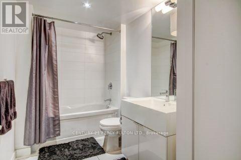 523 - 10 Capreol Court, Toronto, Ontario  M5V 4B3 - Photo 15 - C13067590