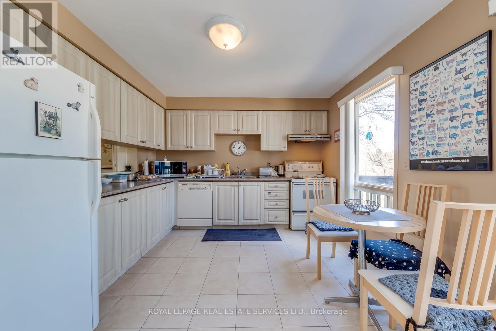 4 English Ivyway, Toronto, Ontario  M2H 3M4 - Photo 11 - C13067600