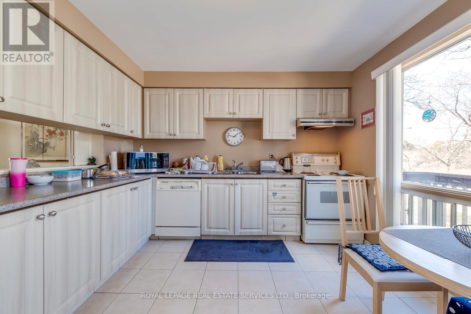 4 English Ivyway, Toronto, Ontario  M2H 3M4 - Photo 12 - C13067600