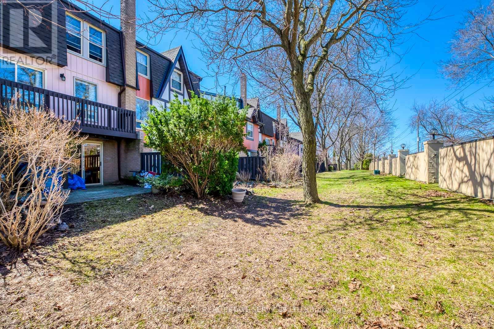 4 English Ivyway, Toronto, Ontario  M2H 3M4 - Photo 32 - C13067600