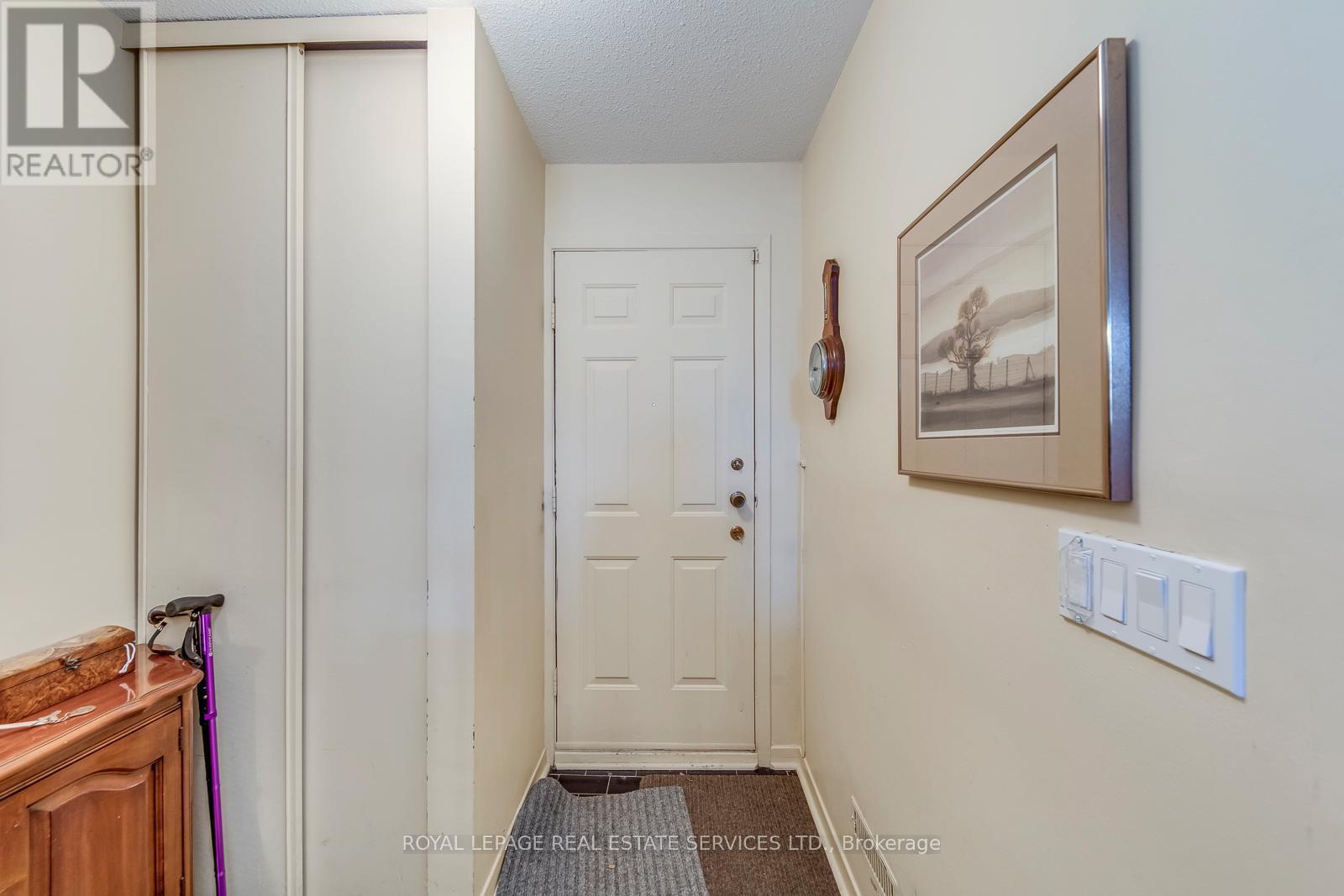 4 English Ivyway, Toronto, Ontario  M2H 3M4 - Photo 4 - C13067600