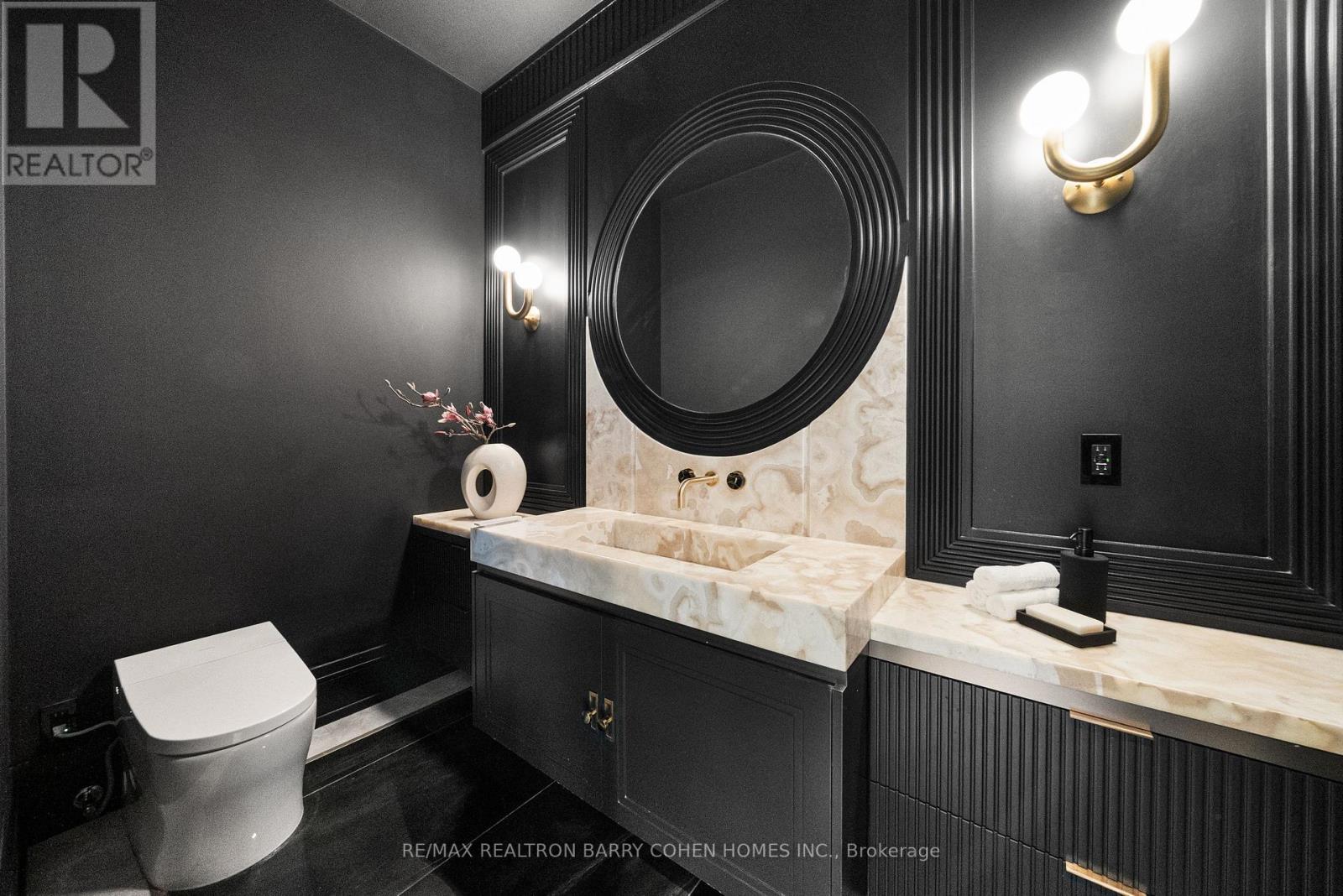 192 Lord Seaton Road, Toronto, Ontario  M2P 1K9 - Photo 17 - C13067798