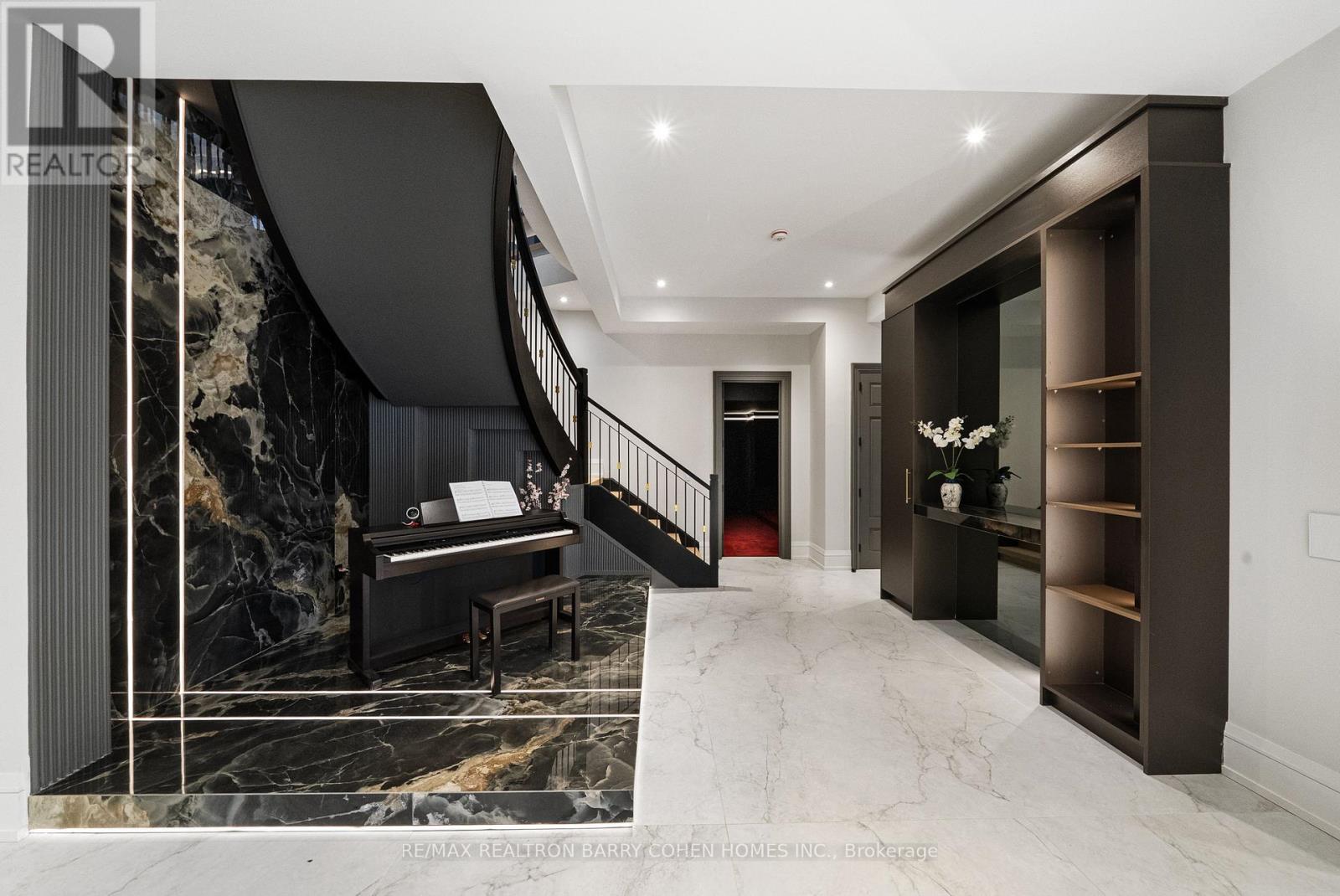 192 Lord Seaton Road, Toronto, Ontario  M2P 1K9 - Photo 36 - C13067798