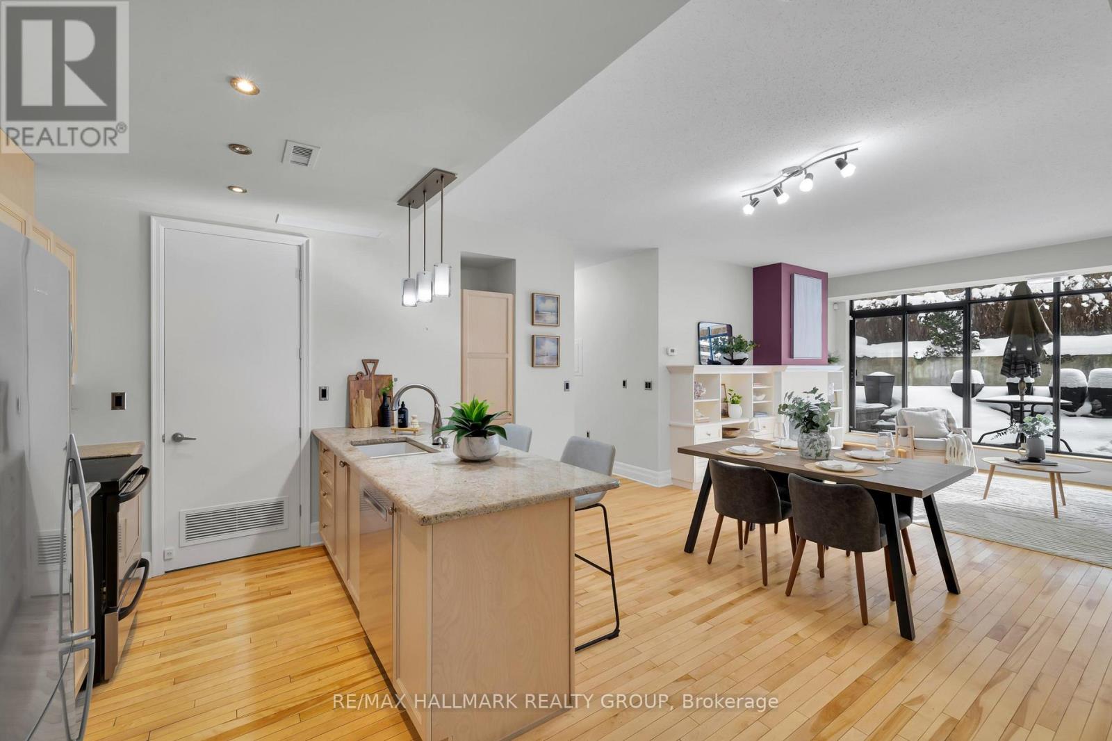 203 - 260 Besserer Street, Ottawa, Ontario  K1N 1J3 - Photo 13 - X12916300