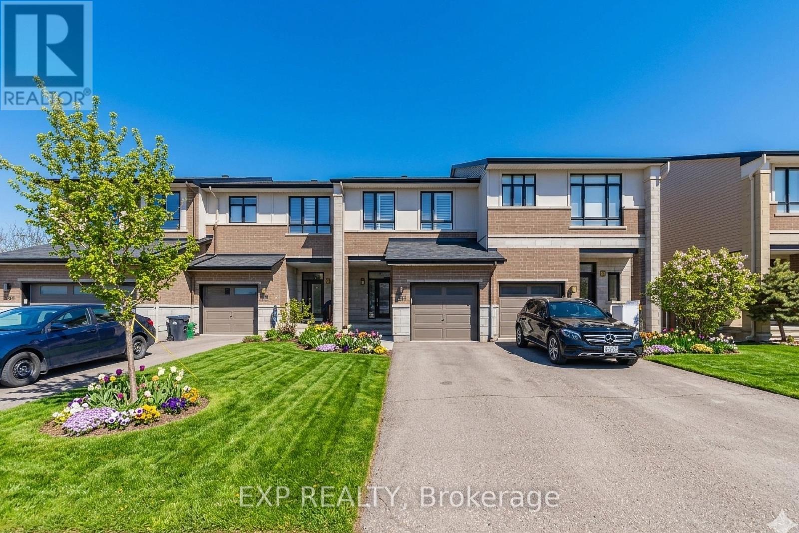 605 TENNANT WAY, Ottawa, Ontario