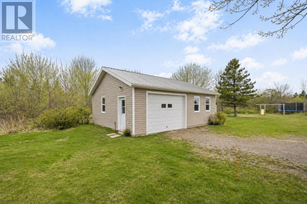 17 Ascension Road, Tignish, Prince Edward Island  C0B 2B0 - Photo 2 - 202609293