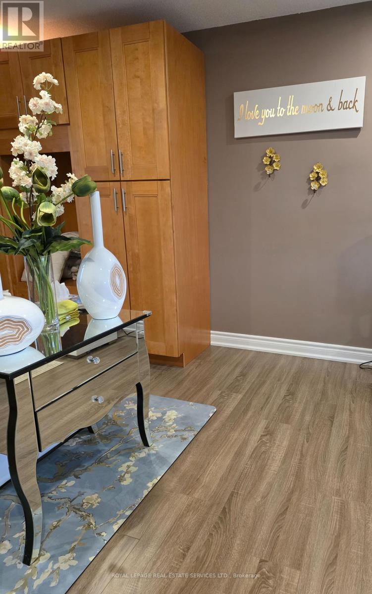 47 Knightsbridge Court, Whitby, Ontario  L1R 2T9 - Photo 33 - E13067532