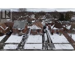 67 HIGHLAND AVENUE, Oshawa, Ontario