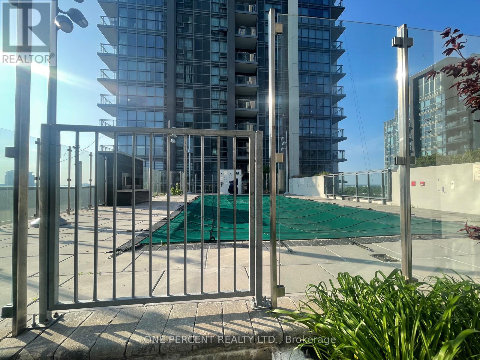 2010 - 20 Meadowglen Place, Toronto, Ontario  M1G 0A9 - Photo 22 - E13067698