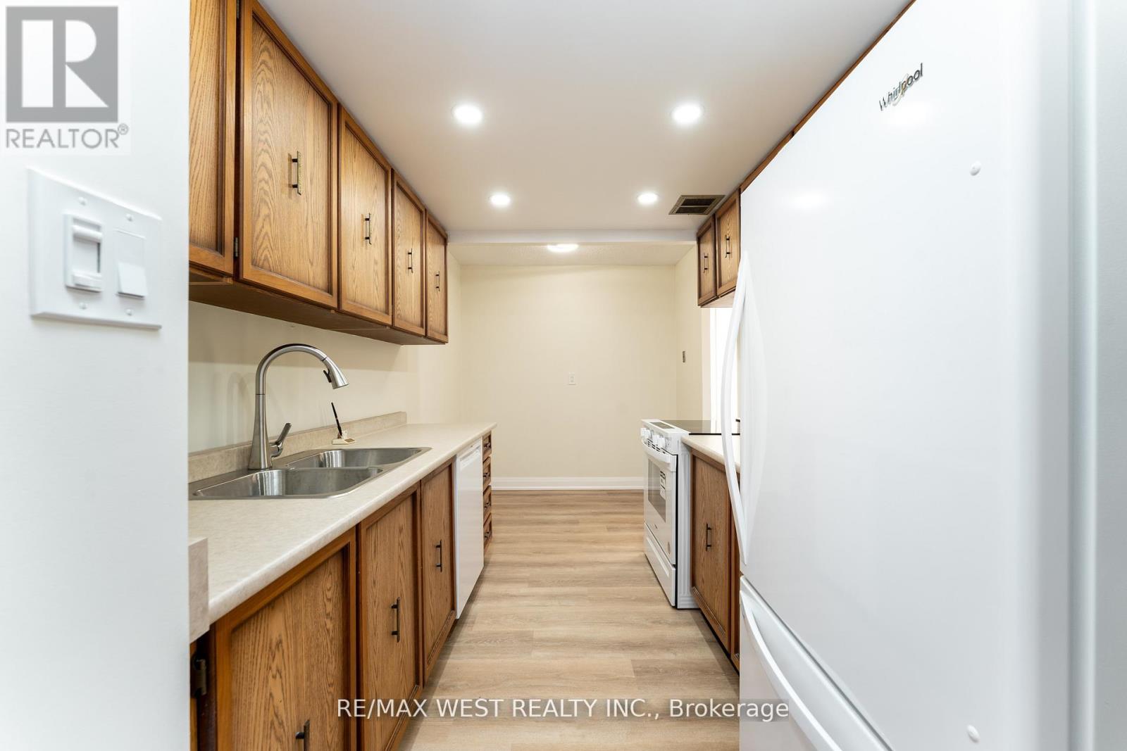 2307 - 3151 Bridletowne Circle, Toronto, Ontario  M1W 2T1 - Photo 15 - E13067724
