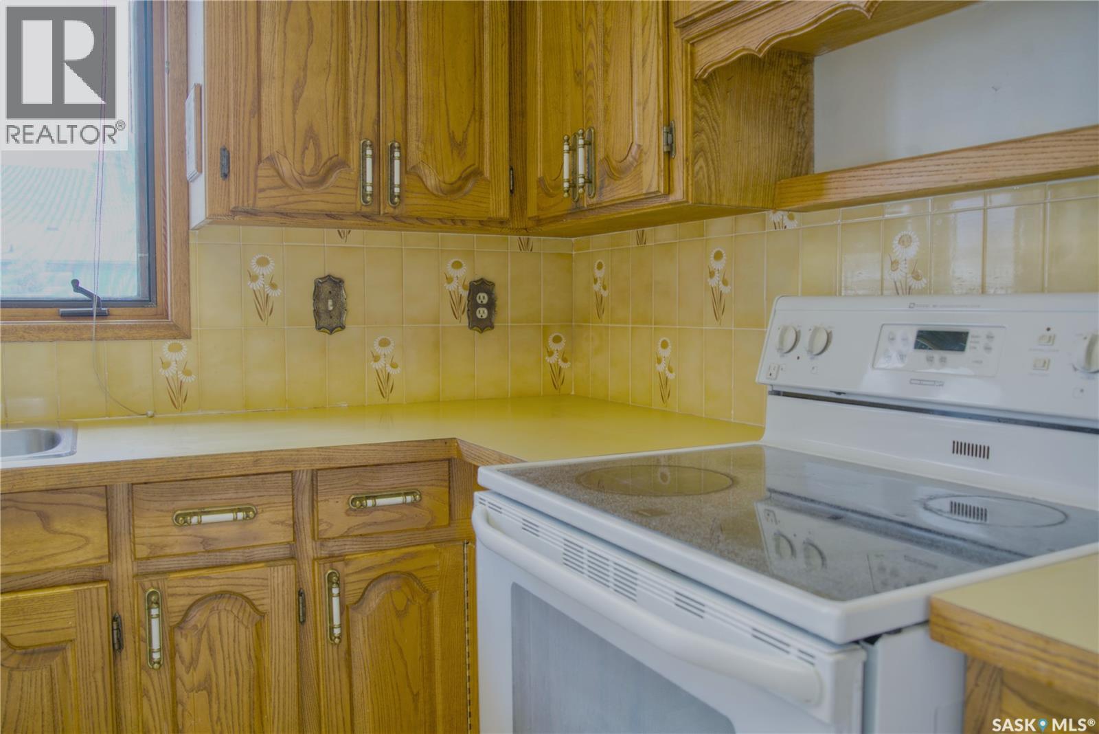 802 7th Street E, Saskatoon, Saskatchewan  S7H 0Y4 - Photo 15 - SK034391