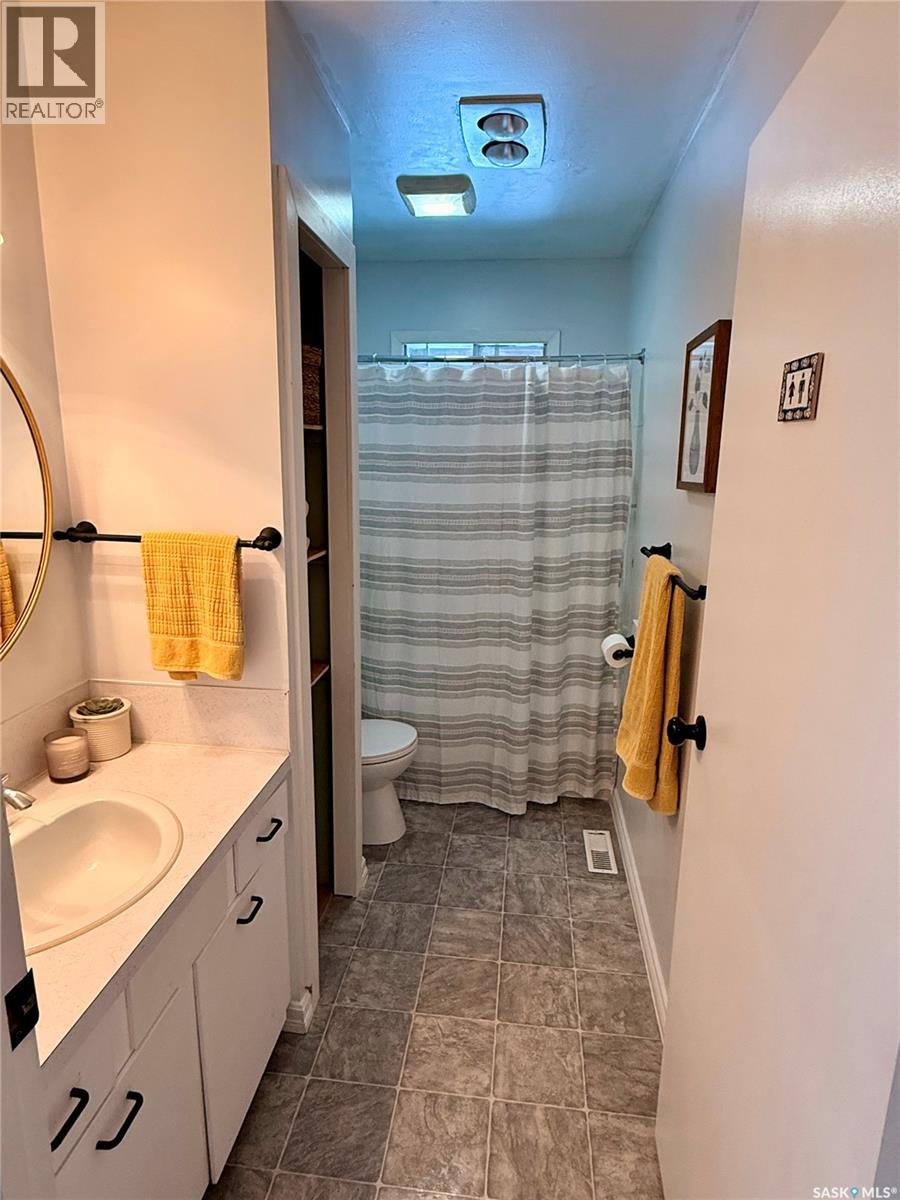 410 Maple Road W, Nipawin, Saskatchewan  S0E 1E0 - Photo 12 - SK034342