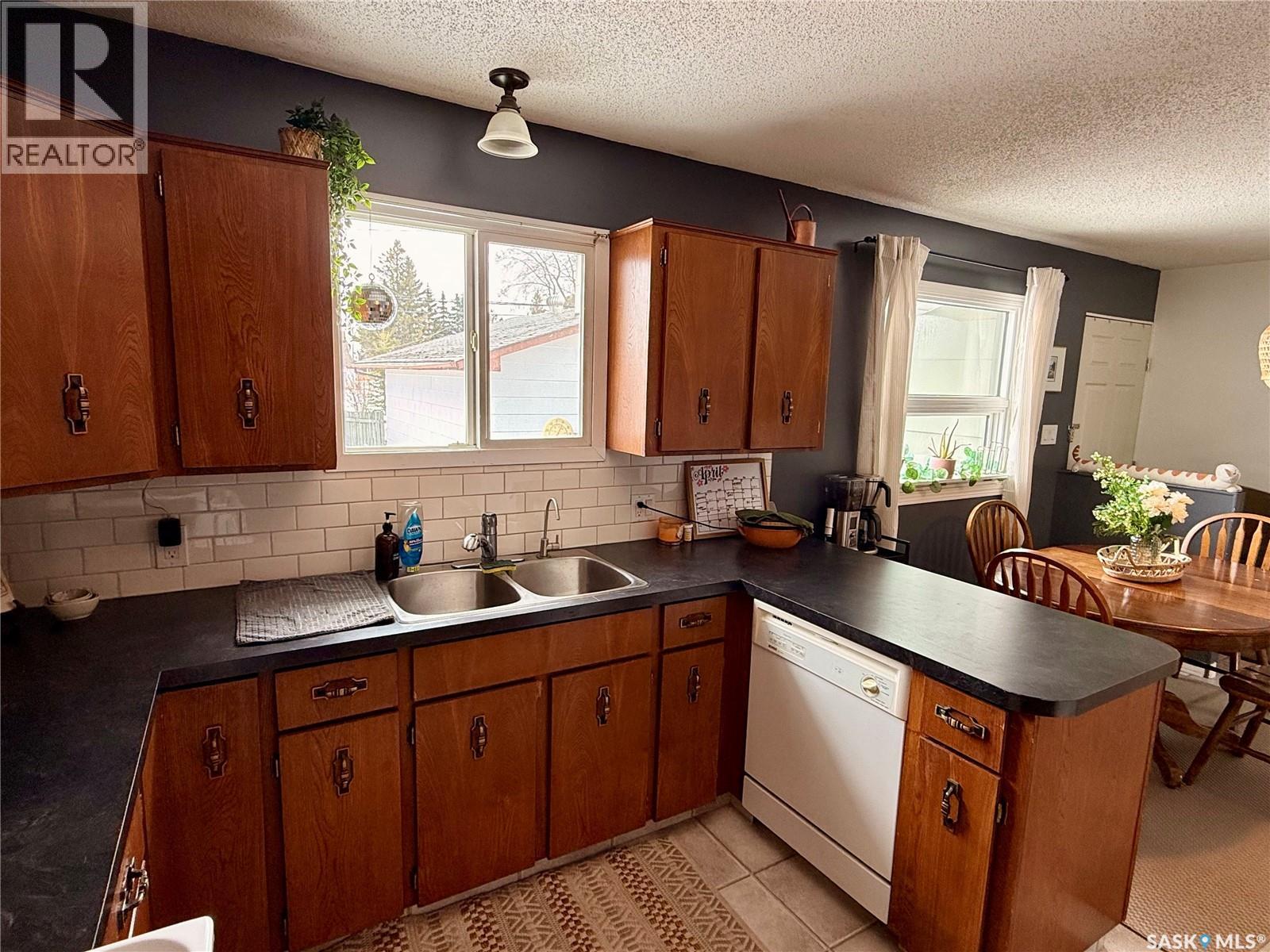 410 Maple Road W, Nipawin, Saskatchewan  S0E 1E0 - Photo 7 - SK034342