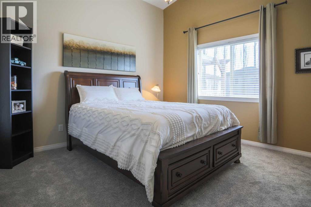 412 Highland Close, Strathmore, Alberta  T2A 3M9 - Photo 11 - A2306186