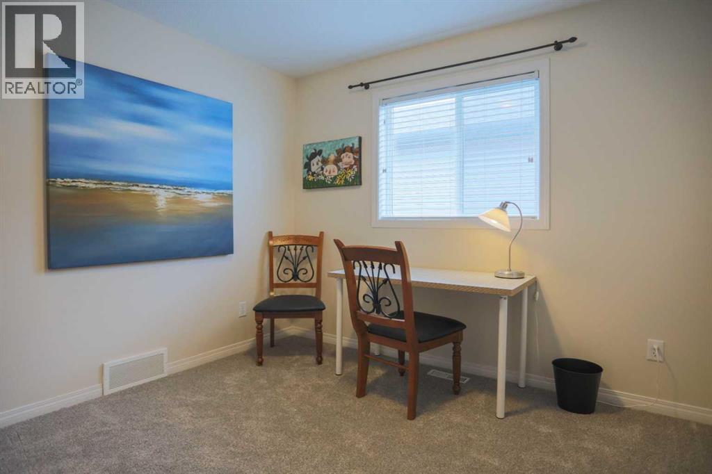 412 Highland Close, Strathmore, Alberta  T2A 3M9 - Photo 13 - A2306186