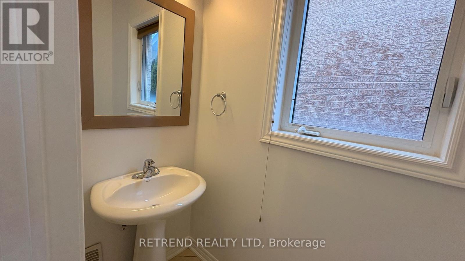 Main - 31 Cherry Bush Road, Vaughan, Ontario  L6A 0R9 - Photo 3 - N13067488