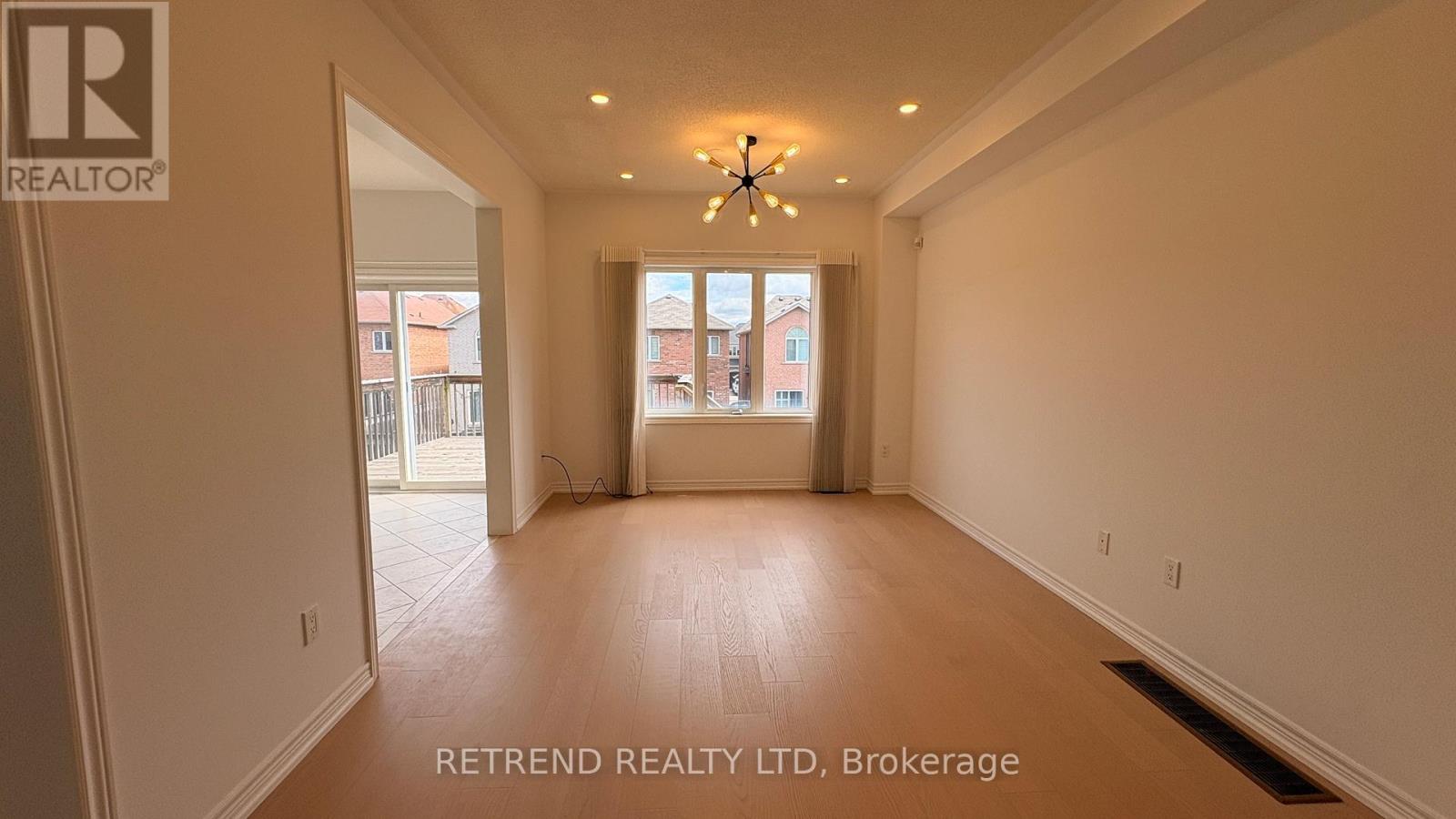 Main - 31 Cherry Bush Road, Vaughan, Ontario  L6A 0R9 - Photo 5 - N13067488