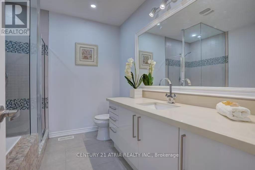43 Gamble Glen Crescent, Richmond Hill, Ontario  L4S 2T3 - Photo 6 - N13067588