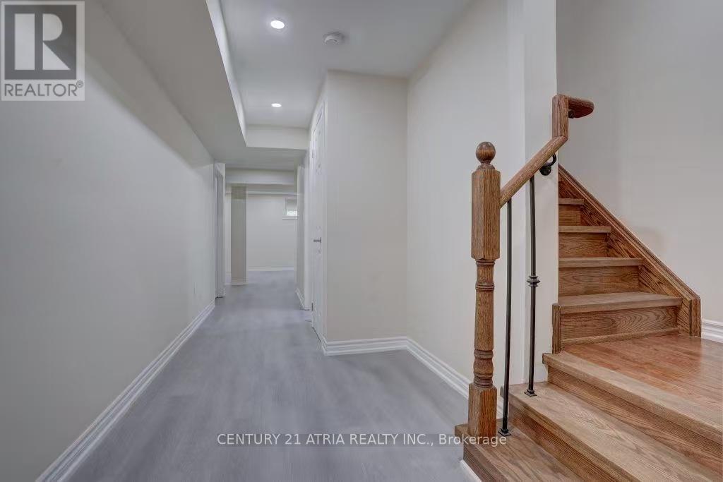 43 Gamble Glen Crescent, Richmond Hill, Ontario  L4S 2T3 - Photo 9 - N13067588
