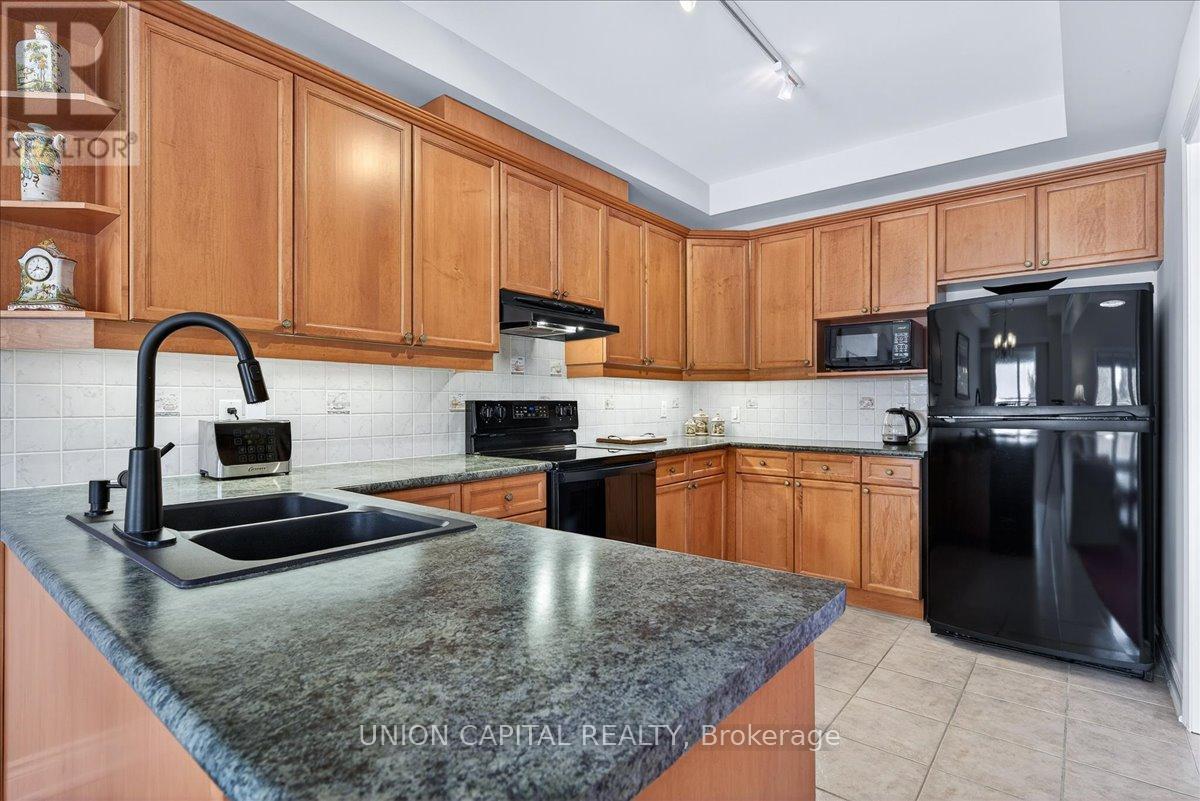 18 Honeywood Road, Vaughan, Ontario  L4J 9C2 - Photo 13 - N13067604