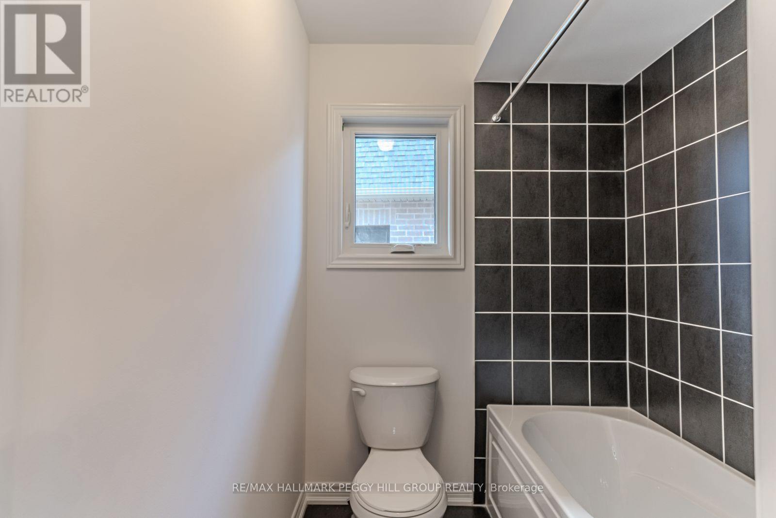 17 Baycroft Boulevard, Essa, Ontario  L3W 0L7 - Photo 14 - N13067674