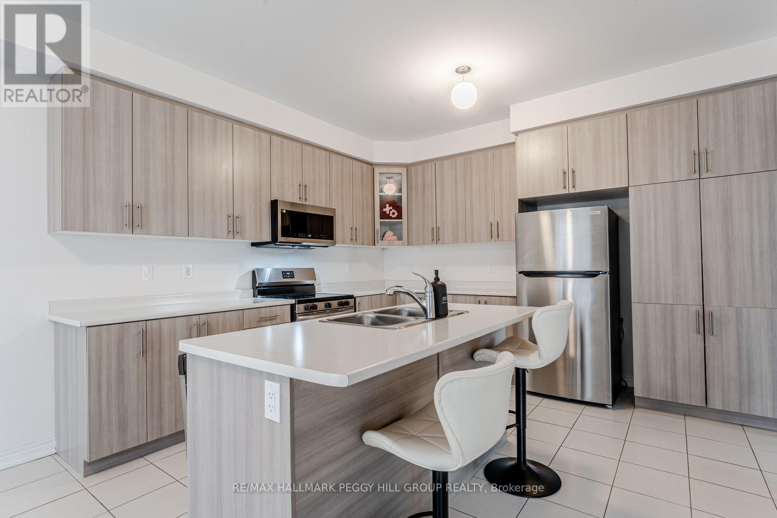 17 Baycroft Boulevard, Essa, Ontario  L3W 0L7 - Photo 3 - N13067674