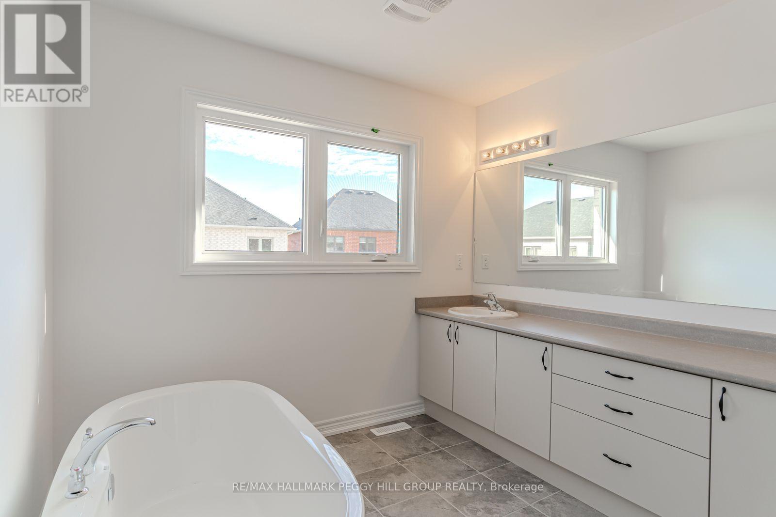 17 Baycroft Boulevard, Essa, Ontario  L3W 0L7 - Photo 8 - N13067674