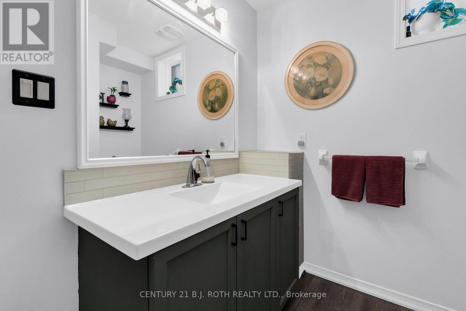 4 - 19 Cheltenham Road, Barrie, Ontario  L4M 0E7 - Photo 15 - S13067748