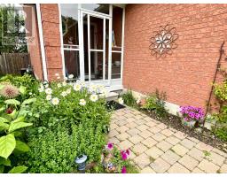 90 BRUCE CRESCENT, Barrie, Ontario