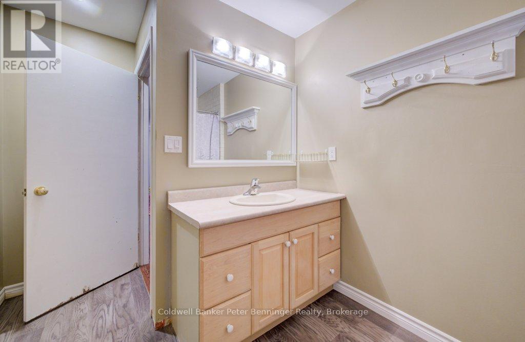 425 Mary Street, Brockton, Ontario  N0G 2V0 - Photo 28 - X12991868