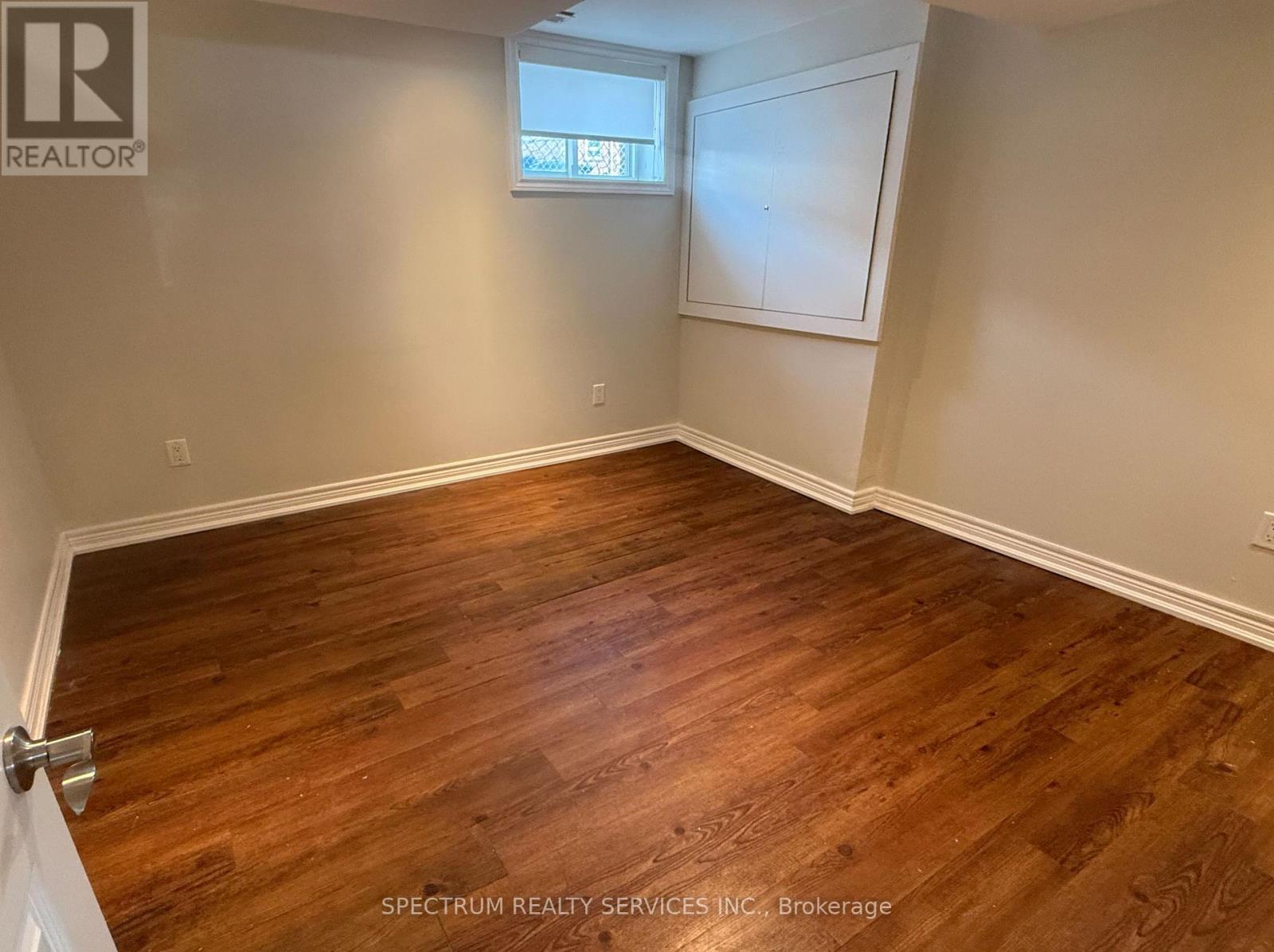 Lower - 1002 Weston Road, Toronto, Ontario  M6N 3S1 - Photo 5 - W12846162