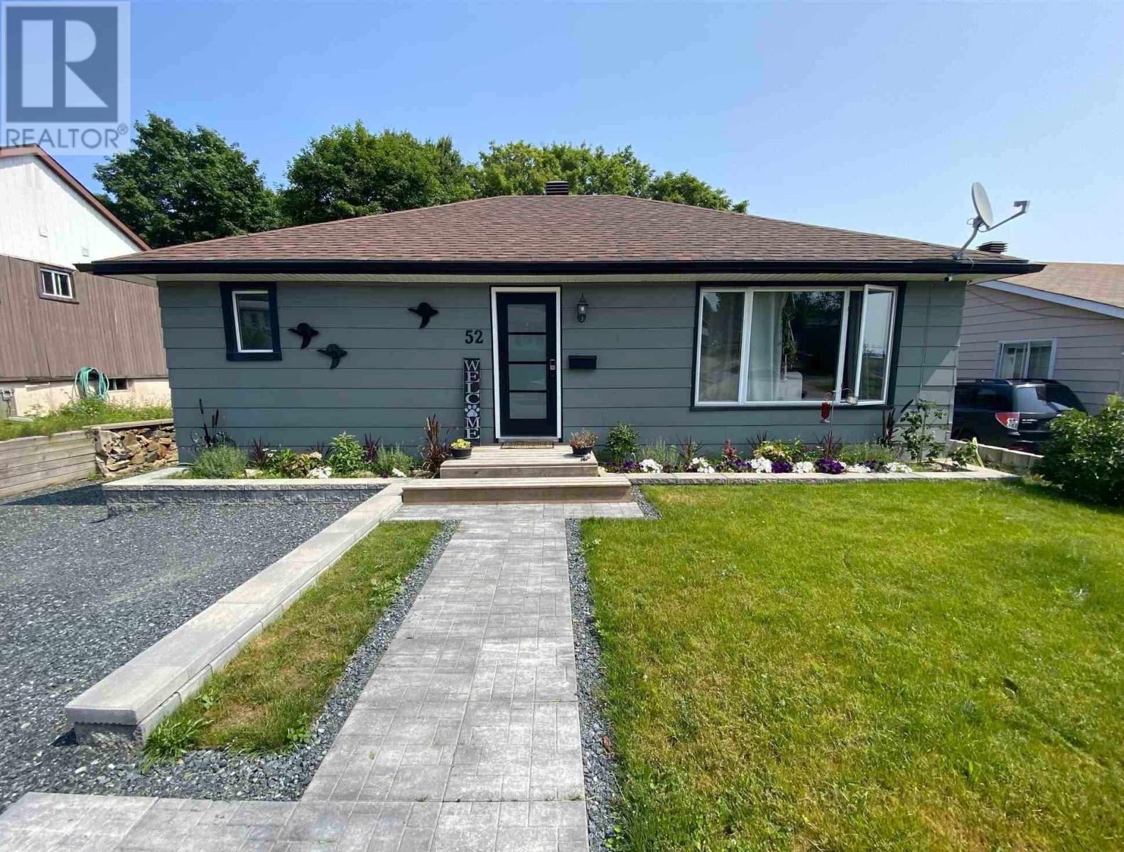 52 Hutchison Ave, Elliot Lake, Ontario  P5A 1W5 - Photo 1 - SM260345