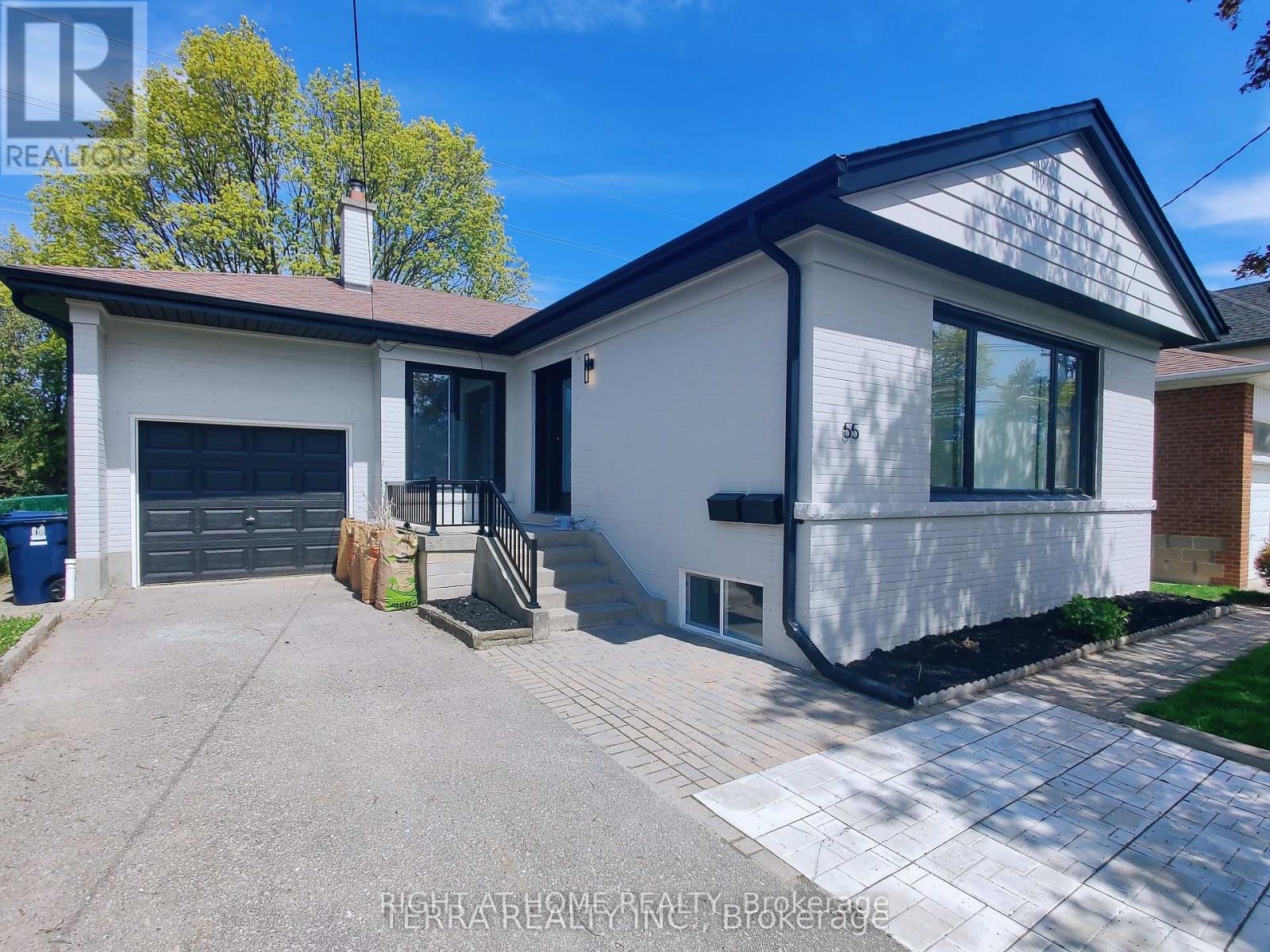 55 GLEN AGAR DRIVE, Toronto, Ontario