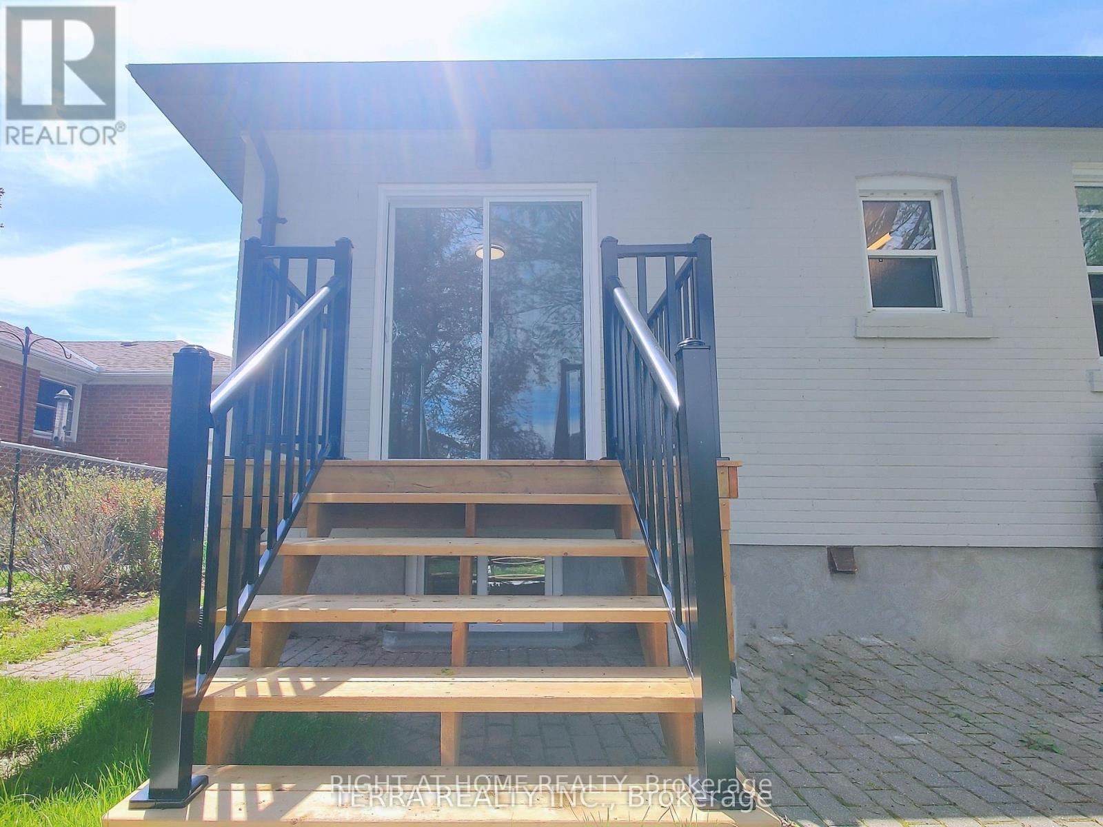 55 Glen Agar Drive, Toronto, Ontario  M9B 5M2 - Photo 14 - W13067428