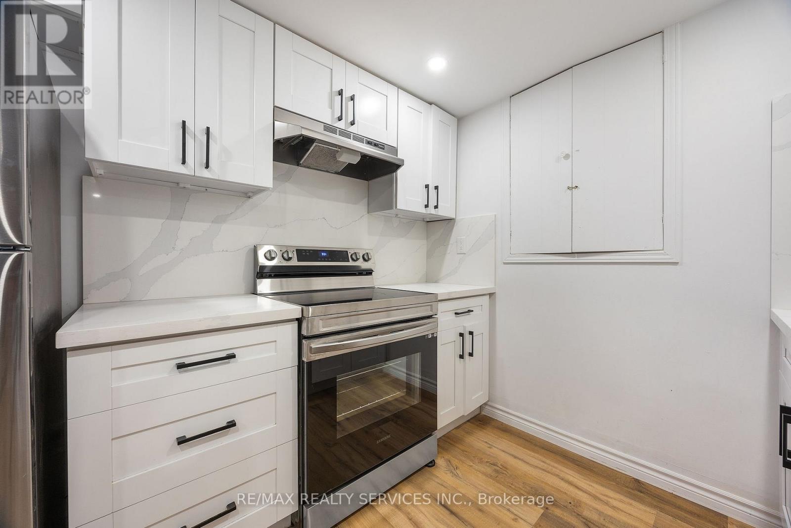 70 Wilton Drive, Brampton, Ontario  L6W 3A1 - Photo 33 - W13067460