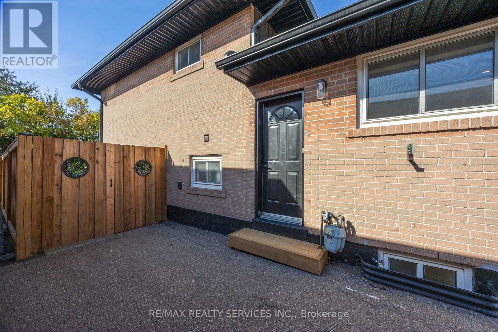 70 Wilton Drive, Brampton, Ontario  L6W 3A1 - Photo 42 - W13067460