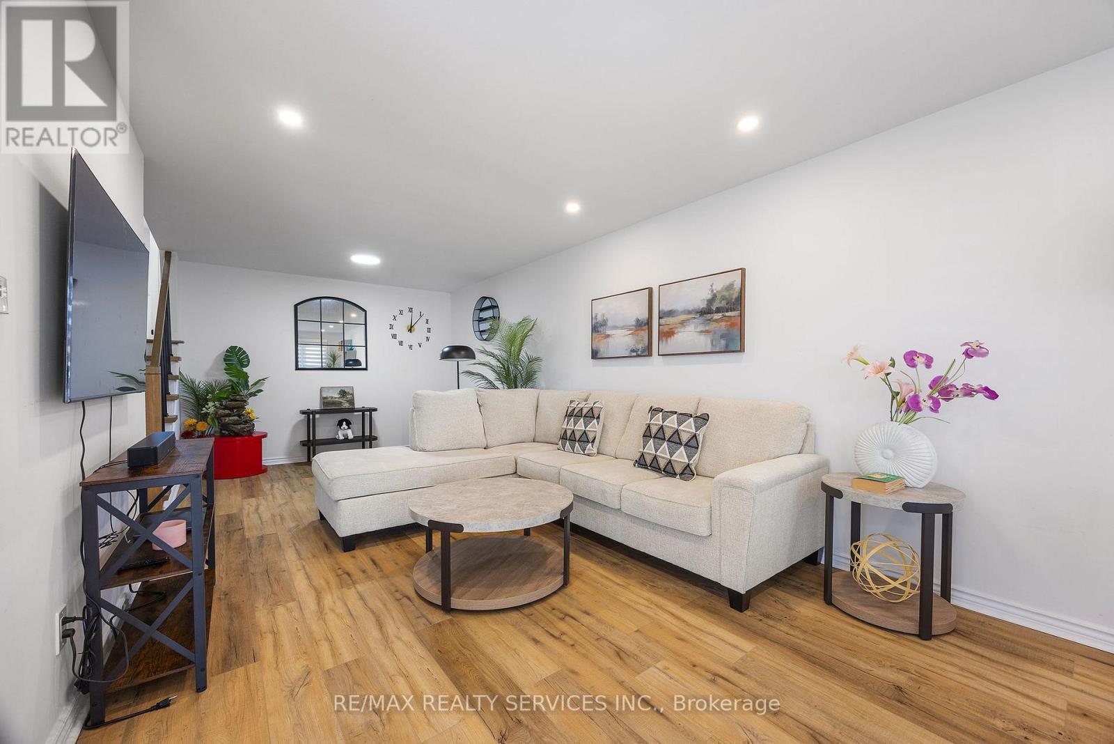 70 Wilton Drive, Brampton, Ontario  L6W 3A1 - Photo 9 - W13067460