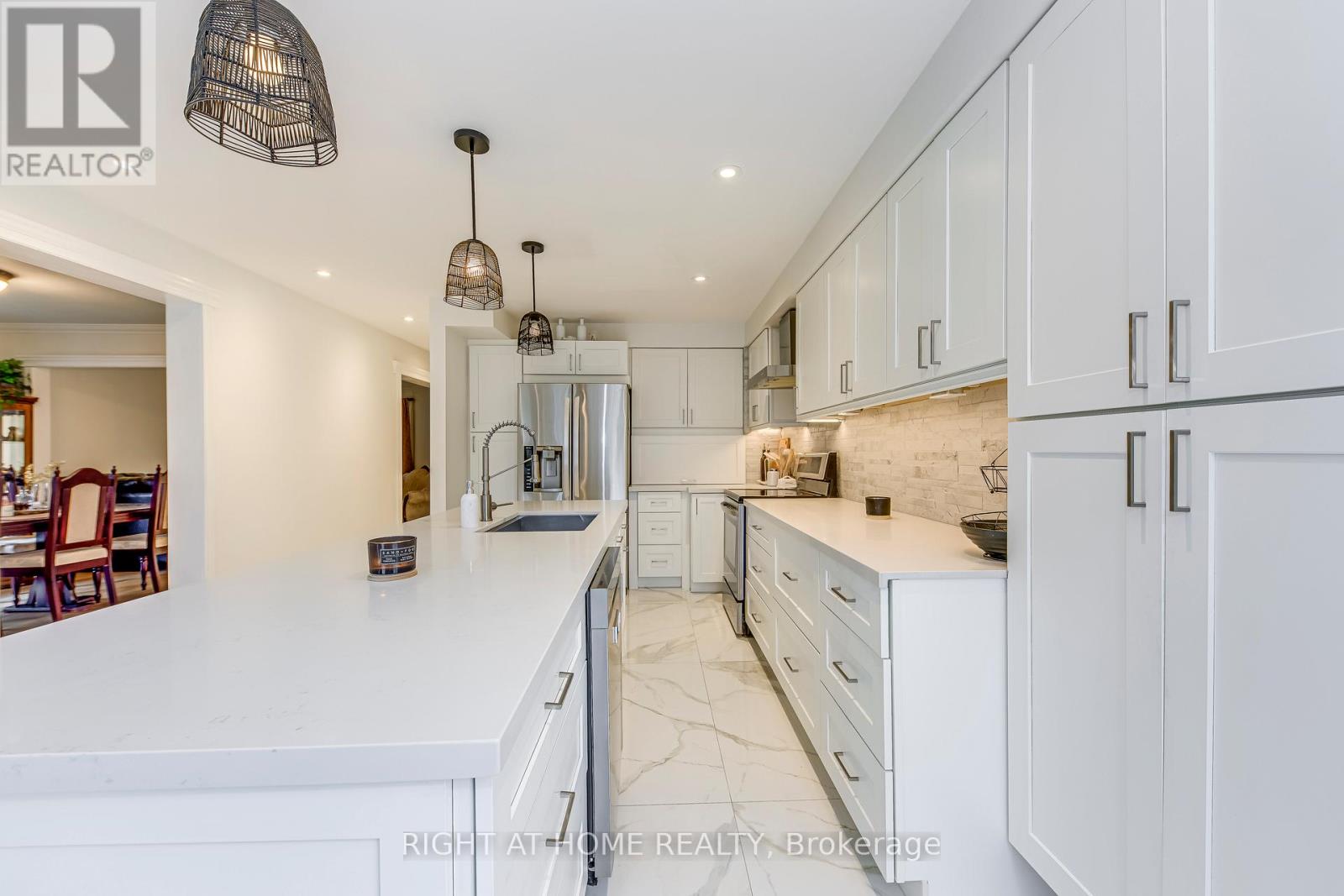 3233 Wilmar Crescent, Mississauga, Ontario  L5L 4B1 - Photo 11 - W13067502