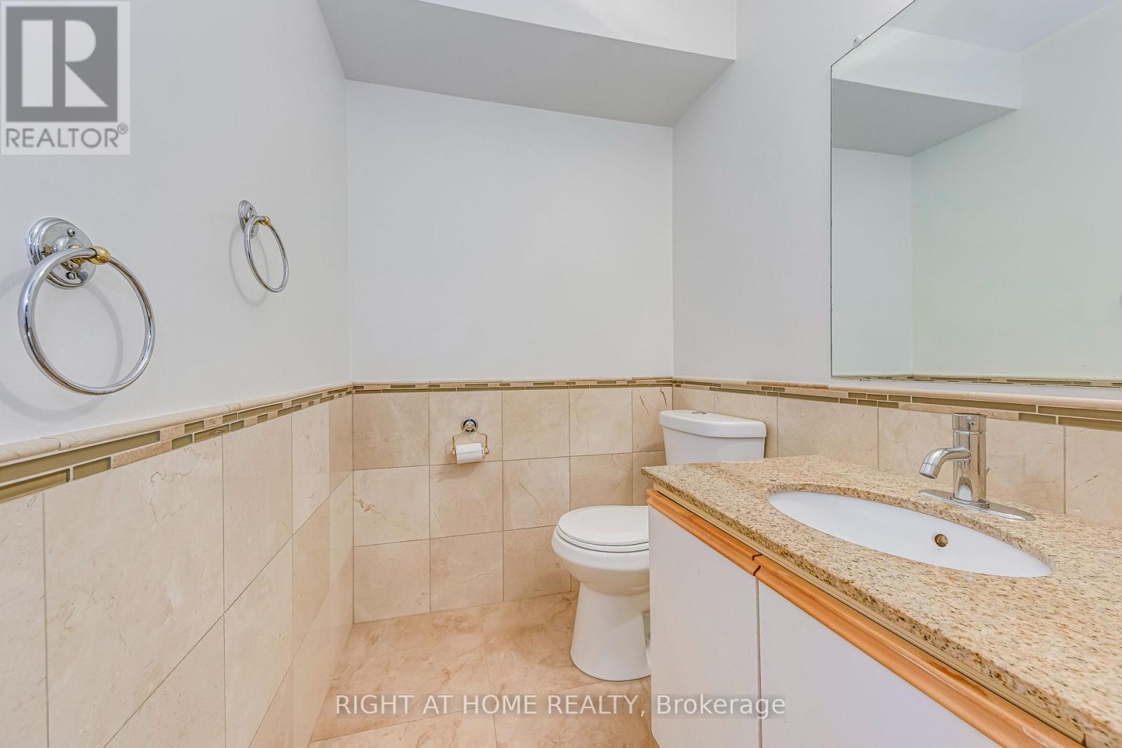 3233 Wilmar Crescent, Mississauga, Ontario  L5L 4B1 - Photo 16 - W13067502