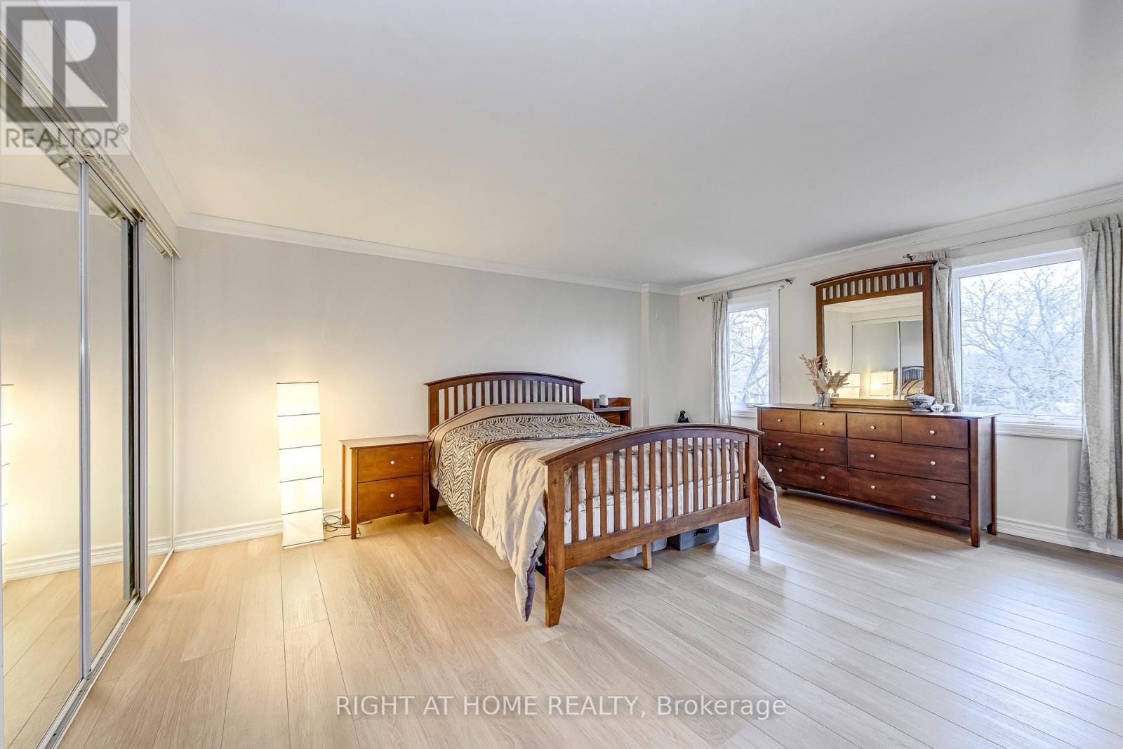 3233 Wilmar Crescent, Mississauga, Ontario  L5L 4B1 - Photo 21 - W13067502