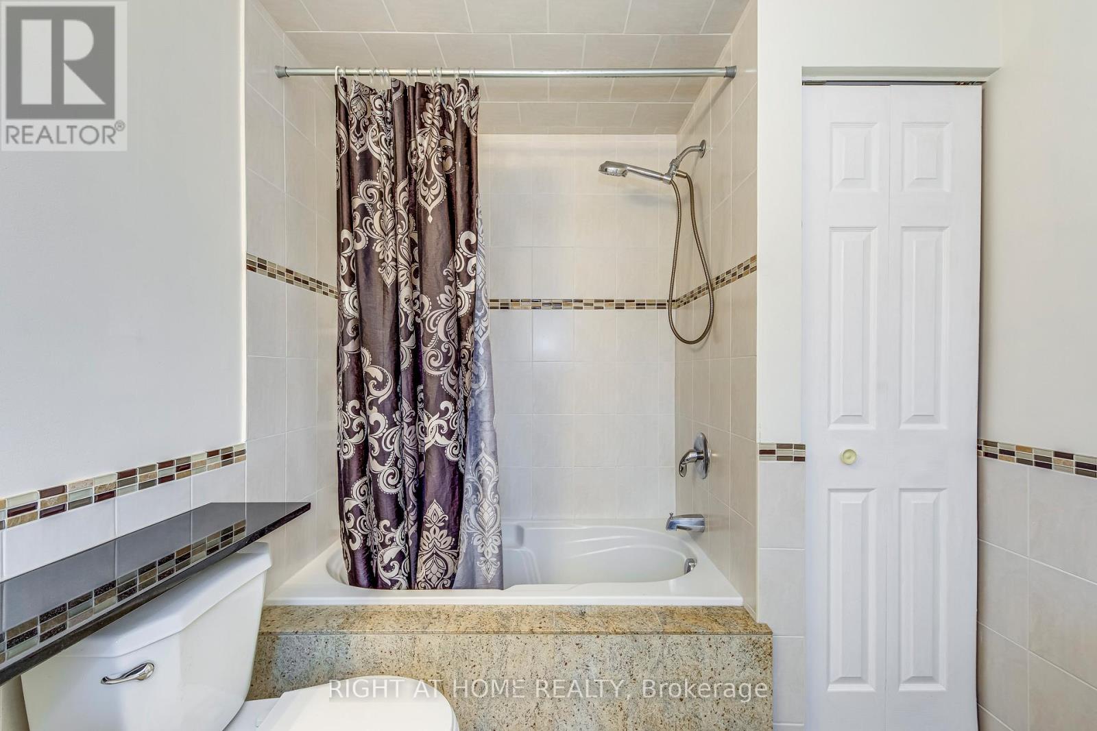3233 Wilmar Crescent, Mississauga, Ontario  L5L 4B1 - Photo 25 - W13067502