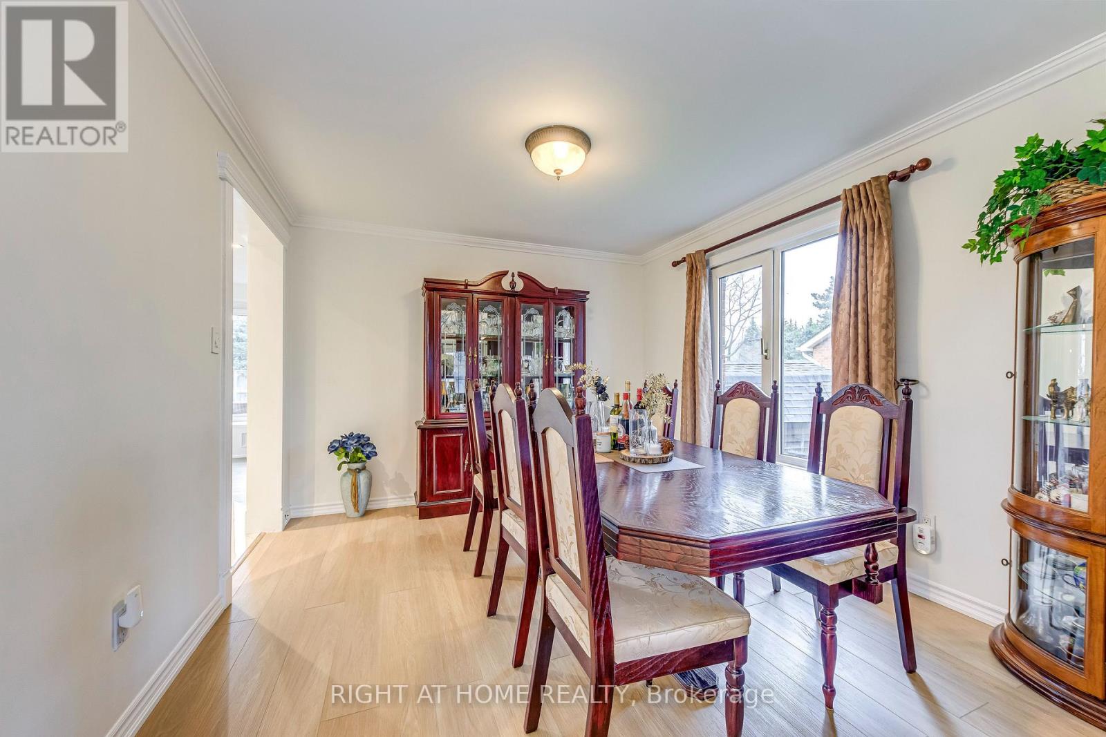 3233 Wilmar Crescent, Mississauga, Ontario  L5L 4B1 - Photo 7 - W13067502