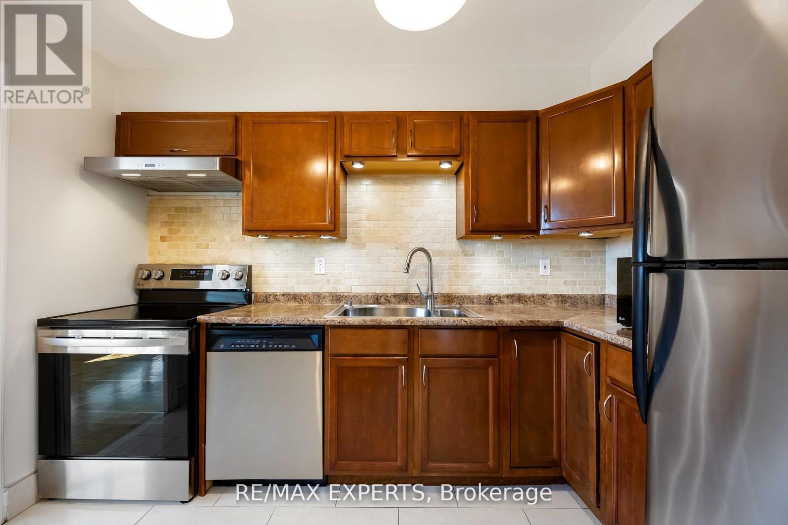 612 - 360 Ridelle Avenue, Toronto, Ontario  M6B 1K1 - Photo 17 - W13067506