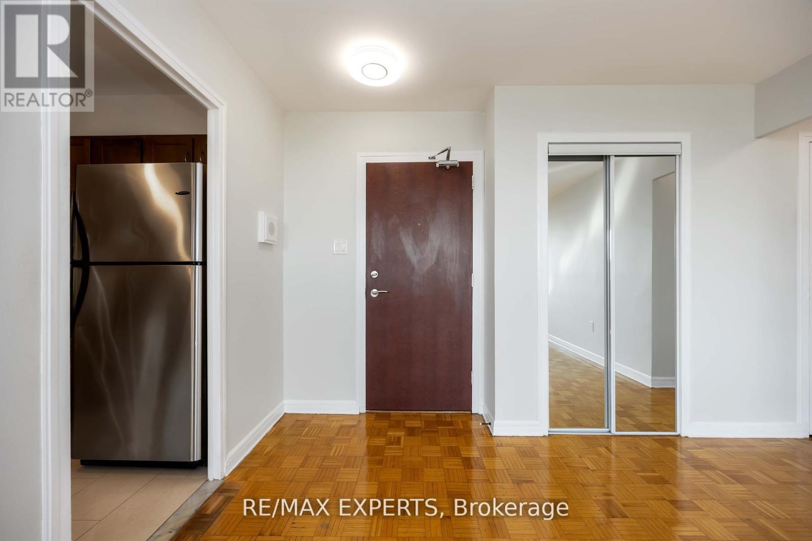 612 - 360 Ridelle Avenue, Toronto, Ontario  M6B 1K1 - Photo 5 - W13067506