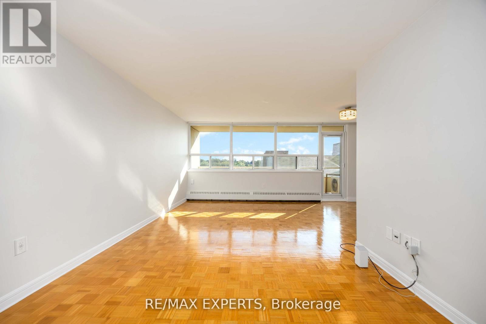 612 - 360 Ridelle Avenue, Toronto, Ontario  M6B 1K1 - Photo 8 - W13067506