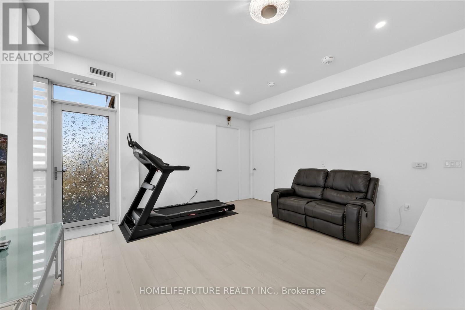1005 - 10 Gibbs Road, Toronto, Ontario  M9B 0E2 - Photo 11 - W13067628